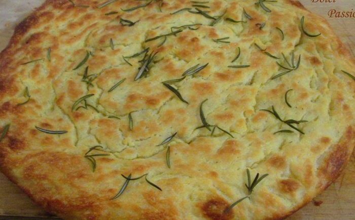 Focaccia Pugliese al rosmarino