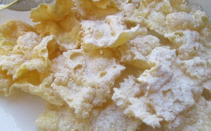 Chiacchiere di carnevale fritte