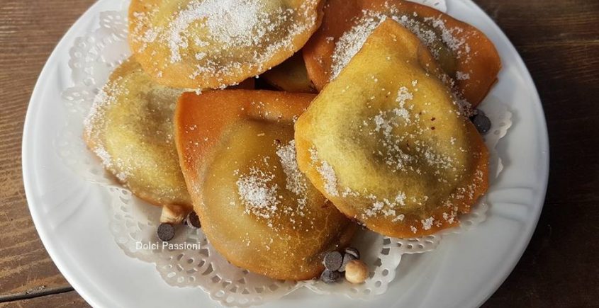Calzoncelli dolci con ceci e cacao i “Pastzzott” Lucani