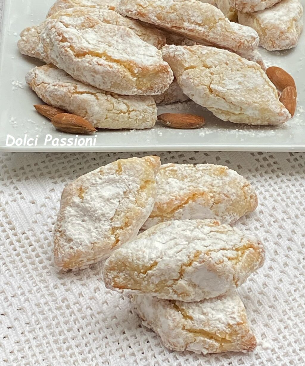 Ricciarelli di Siena – Delizie alle mandorle