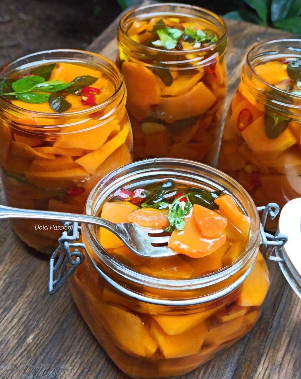 Zucca sott’olio fatta in casa: la conserva Autunnale profumata e irresistibile