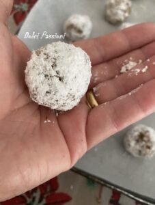 Biscotti con Noci e Mandorle, ricetta facile e veloce