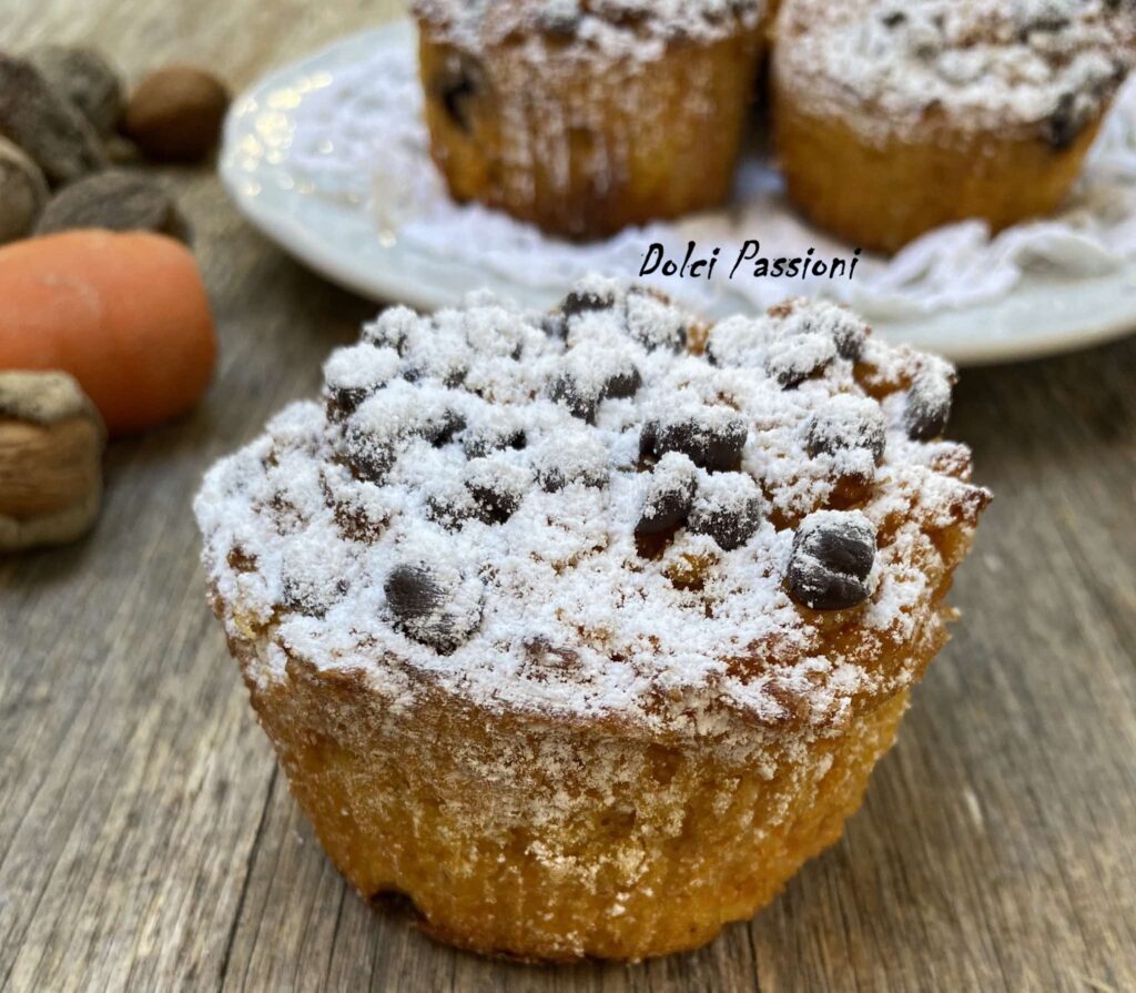 Muffin al Cocco, Carote, Mandorle e gocce di Cioccolato