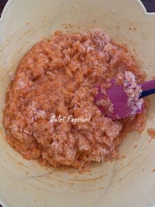 Muffin al Cocco, Carote, Mandorle e gocce di Cioccolato