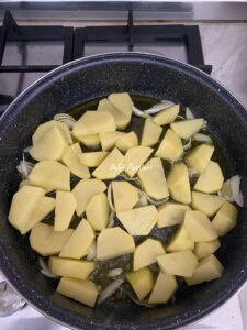 Polpette con Carciofi e Patate in padella: ricetta facile della Nina