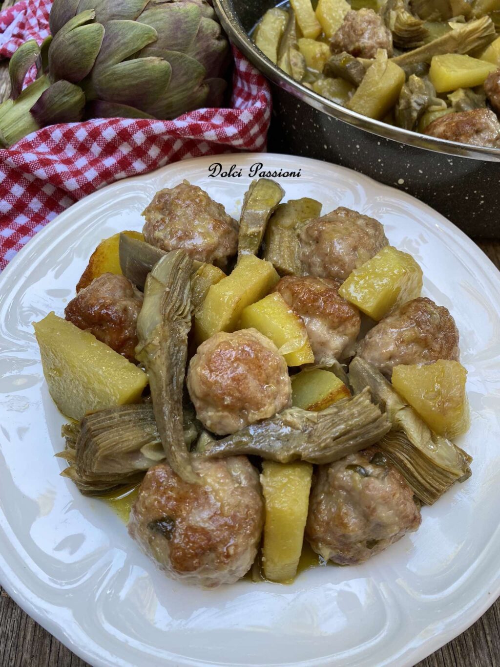 Polpette con Carciofi e Patate in padella: ricetta facile della Nina