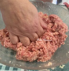 Polpette con Carciofi e Patate in padella: ricetta facile della Nina