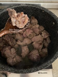 Stufato di Manzo con: Carote, Patate e Piselli