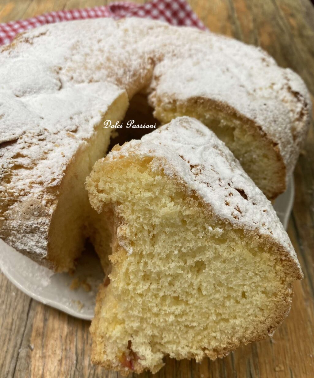 Ciambellone “Angeli” soffice come una Nuvola: ricetta della Nina