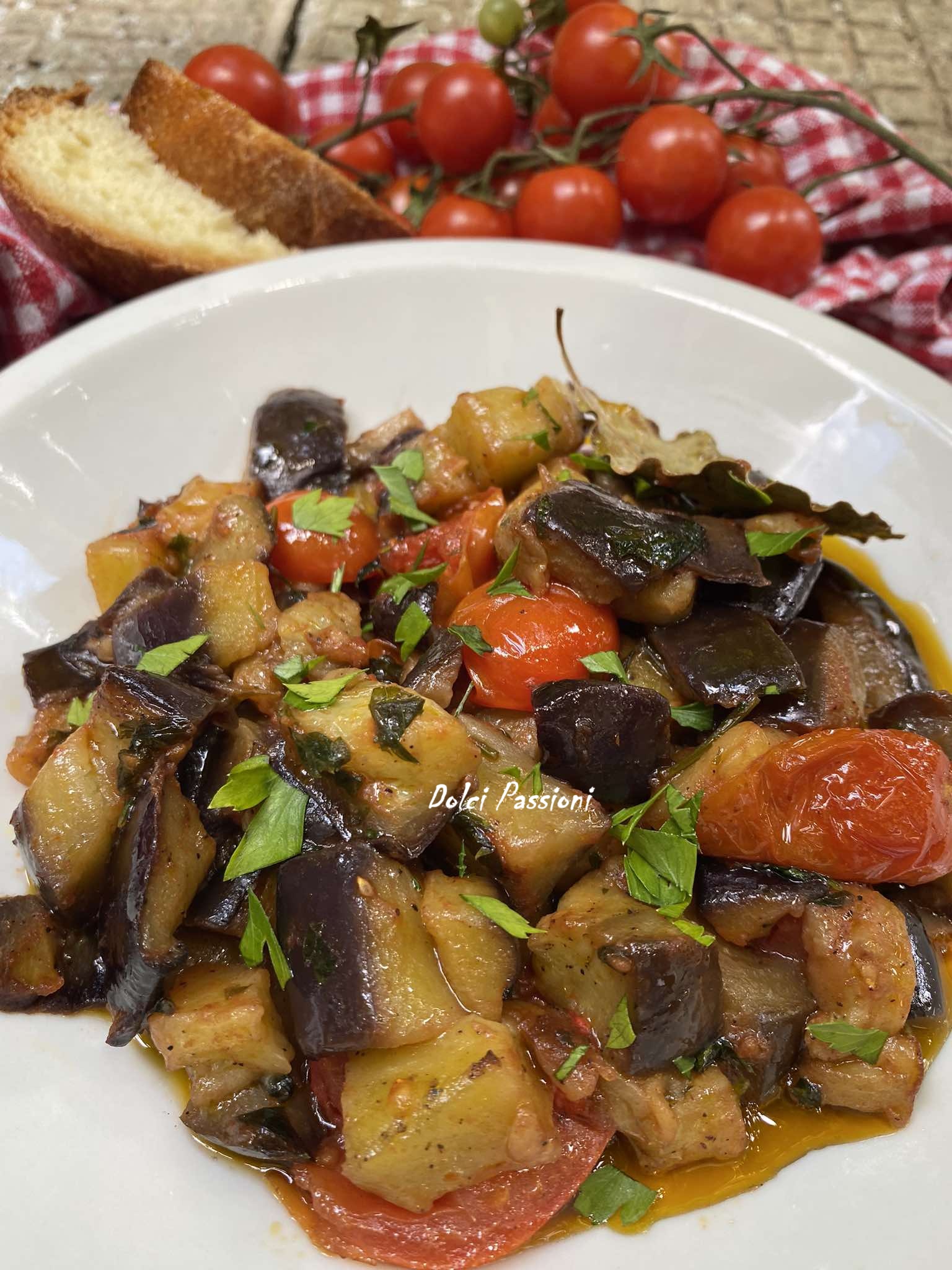 Melanzane a Funghetto con pomodorini: ricetta della Nina