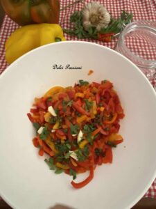 Peperoni in agrodolce sott'olio: ricetta della Nina
