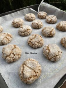 Amaretti Pugliesi: il profumo della Tradizione in un biscotto morbido e irresistibile
