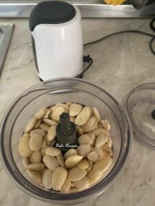 Divini Amori: Biscotti alle Mandorle della Tradizione Napoletana