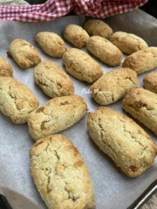 Divini Amori: Biscotti alle Mandorle della Tradizione Napoletana