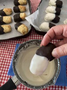 Divini Amori: Biscotti alle Mandorle della Tradizione Napoletana