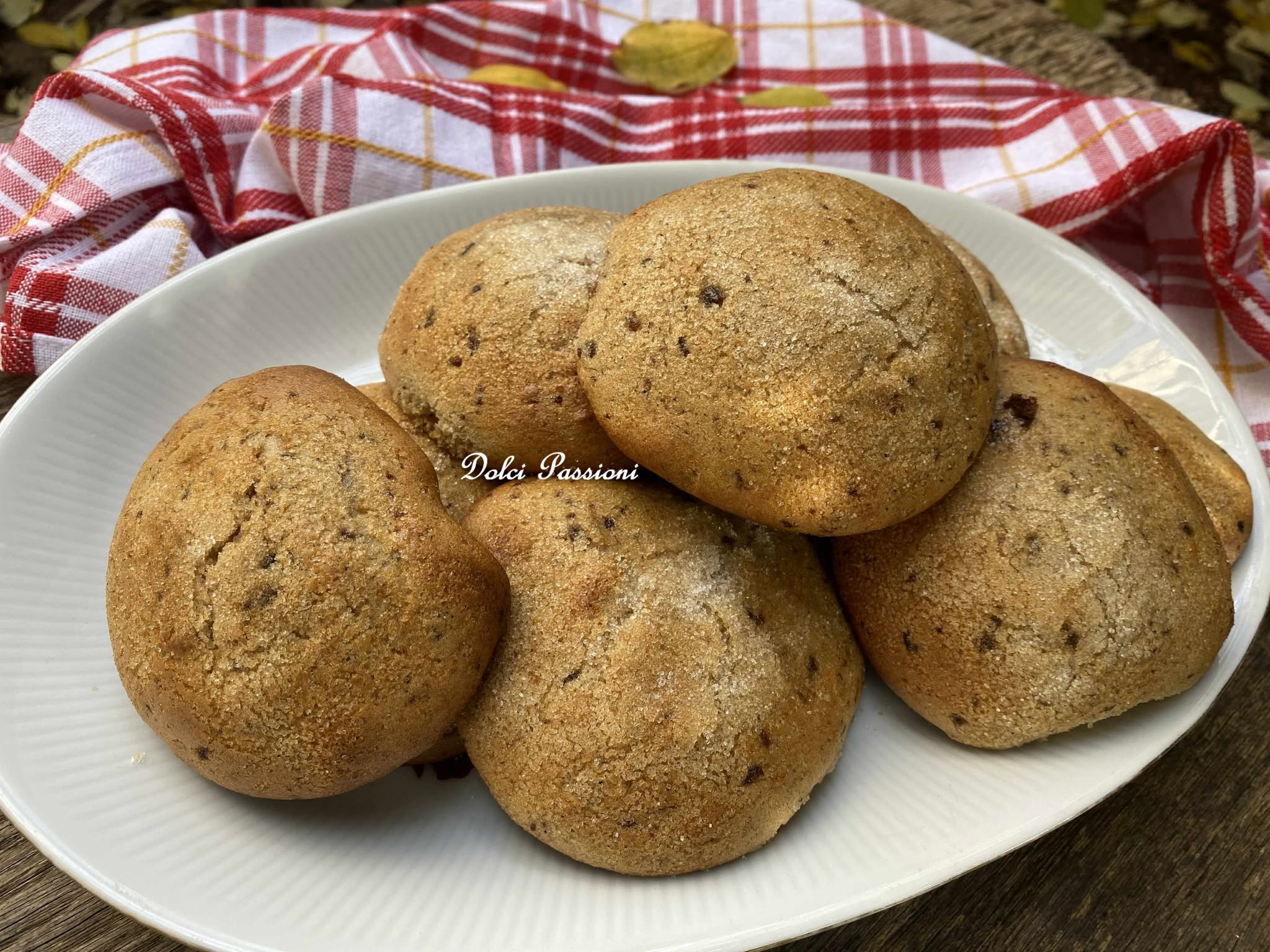 Pastarelle Pugliesi con Confettura di Uva: Dolci da forno soffici e profumati della migliore tradizione Altamurana della Famiglia Palasciano