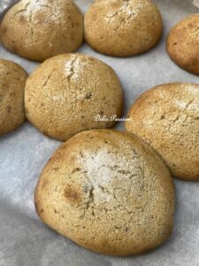 Pastarelle Pugliesi con Confettura di Uva: Dolci da forno soffici e profumati della migliore tradizione Altamurana della Famiglia Palasciano