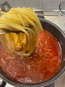 Bucatini all’Amatriciana: il grande classico della cucina Romana ricco di gusto e Tradizione