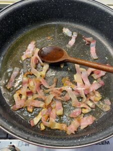 Bucatini all’Amatriciana: il grande classico della cucina Romana ricco di gusto e Tradizione