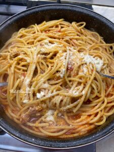 Bucatini all’Amatriciana: il grande classico della cucina Romana ricco di gusto e Tradizione