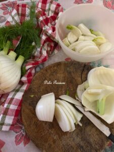 Pasta con Crema di Finocchi e Pancetta Croccante: un primo piatto cremoso e sorprendente