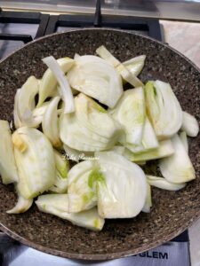 Finocchi in Agrodolce: il contorno leggero e profumato della tradizione Mediterranea