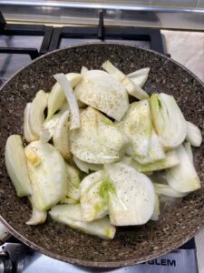 Finocchi in Agrodolce: il contorno leggero e profumato della tradizione Mediterranea