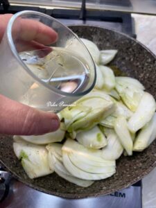 Finocchi in Agrodolce: il contorno leggero e profumato della tradizione Mediterranea