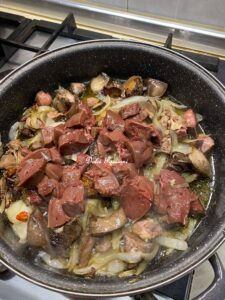 Coratella con Carciofi alla Romana: il sapore autentico della tradizione Capitolina