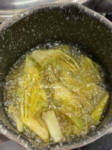 Pasta con Carciofi e Guanciale croccante: il primo piatto rustico che profuma di Tradizione