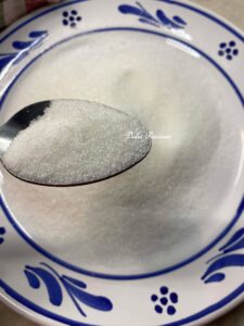 Pane fritto con Zucchero profumato alla Cannella: il Dolce semplice che profuma di Tradizione