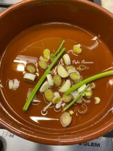 Zuppa di Patate e Carciofi: la ricetta Pugliese di Mamma Cesaria che profuma di Casa Zuppa di Patate e Carciofi: la ricetta Pugliese di Mamma Cesaria che profuma di Casa