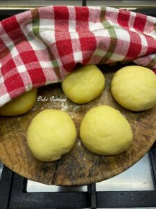 'I Pastizz (Calzoni) Lucani: La ricetta Originale Novasirese (Nova Siri) di casa Bellino