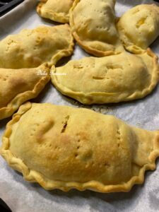 'I Pastizz (Calzoni) Lucani: La ricetta Originale Novasirese (Nova Siri) di casa Bellino