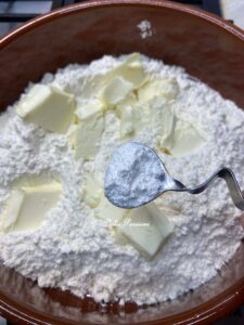 Pizza di Ricotta con Pasta Frolla – La vera ricetta Altamurana che Profuma di Tradizione