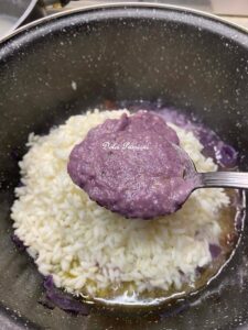 Minestra di Cavolo Viola, Patate e Carote: Comfort food genuino e colorato