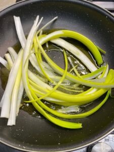 Uova con Pomodorini e Cipolle "Sponsali": La ricetta autentica di casa Palasciano