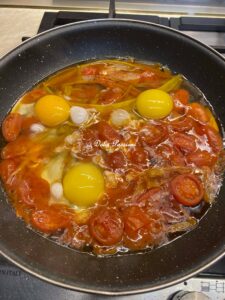 Uova con Pomodorini e Cipolle "Sponsali": La ricetta autentica di casa Palasciano