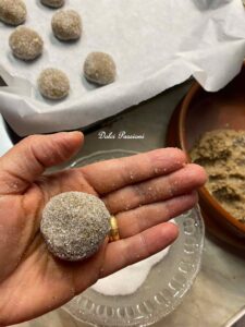 Amaretti al Caffè: Il profumo intenso della tradizione di casa Bellino