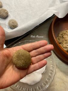 Amaretti al Caffè: Il profumo intenso della tradizione di casa Bellino