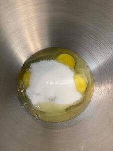 Plum-cake al Caffè e Frutta Secca: Profumo intenso e Croccantezza irresistibile