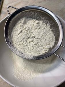 Plum-cake al Caffè e Frutta Secca: Profumo intenso e Croccantezza irresistibile