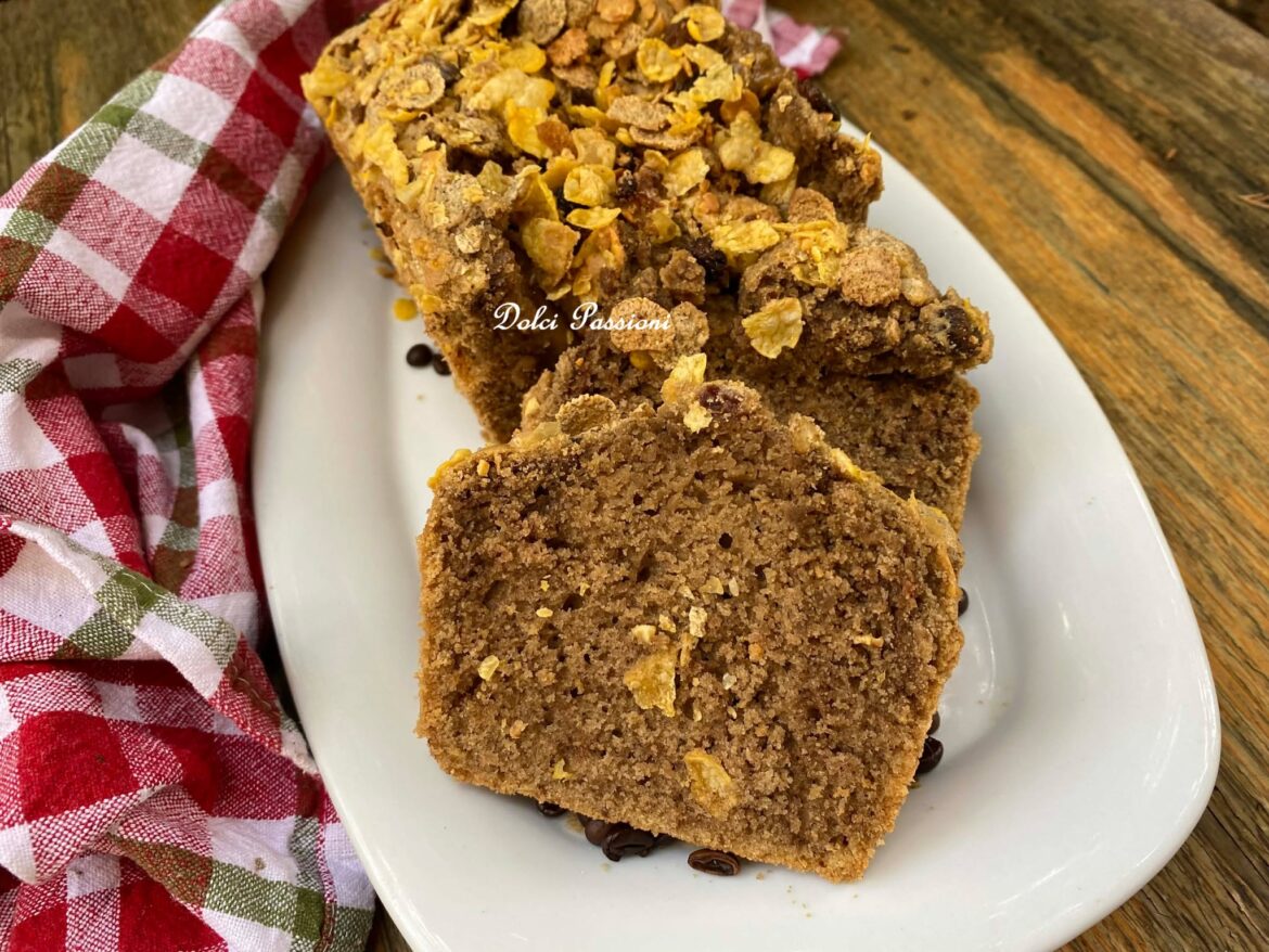 Plum-cake al Caffè e Frutta Secca: Profumo intenso e Croccantezza irresistibile