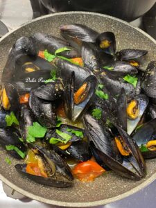 Impepata di Cozze con Pomodorini: La ricetta originale Pugliese
