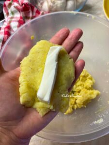 Crocchette di Patate con ’Nduja e Scamorza alla Calabrese: Il Cuore filante e piccante che conquista al primo morso