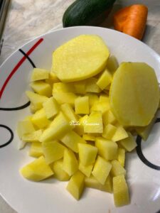 Cavatelli con Patate e Zucchine alla Lucana: il piatto contadino che sa di casa e di tradizione Cavatelli con Patate e Zucchine alla Lucana: il piatto contadino che sa di casa e di tradizione