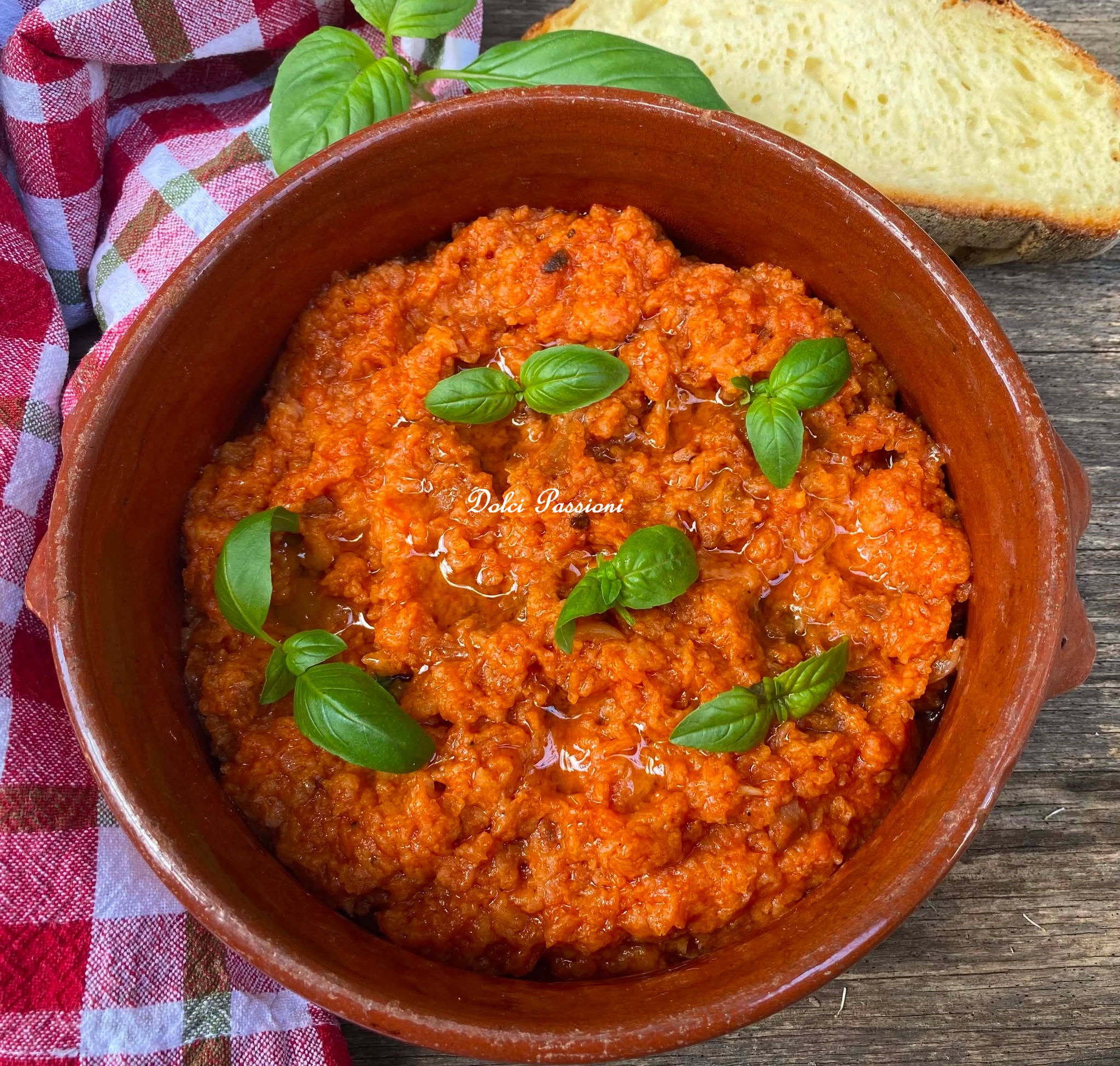 Pappa al Pomodoro: la ricetta Originale Toscana dal sapore Autentico e Genuino