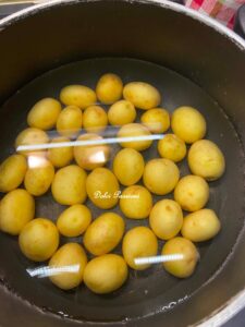Patate Novelle al forno profumate al Rosmarino: il contorno semplice che conquista tutti