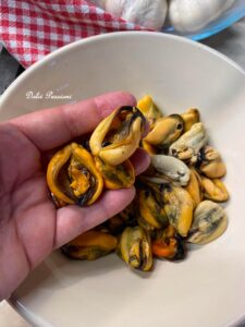 Cozze Fritte alla Pugliese: la Ricetta Tradizionale che Profuma di Mare