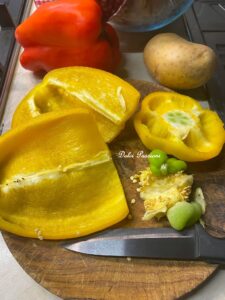 Bocconcini di Pollo, Peperoni e Patate gratinati: il secondo piatto rustico e irresistibile